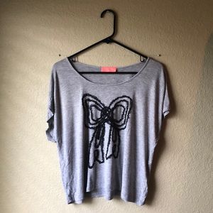 Soul Cake juniors size M grey short sleeve t-shirt with black bow